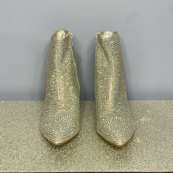 Forever Silver Booties 3” Heel Size 9 - Picture 3 of 7